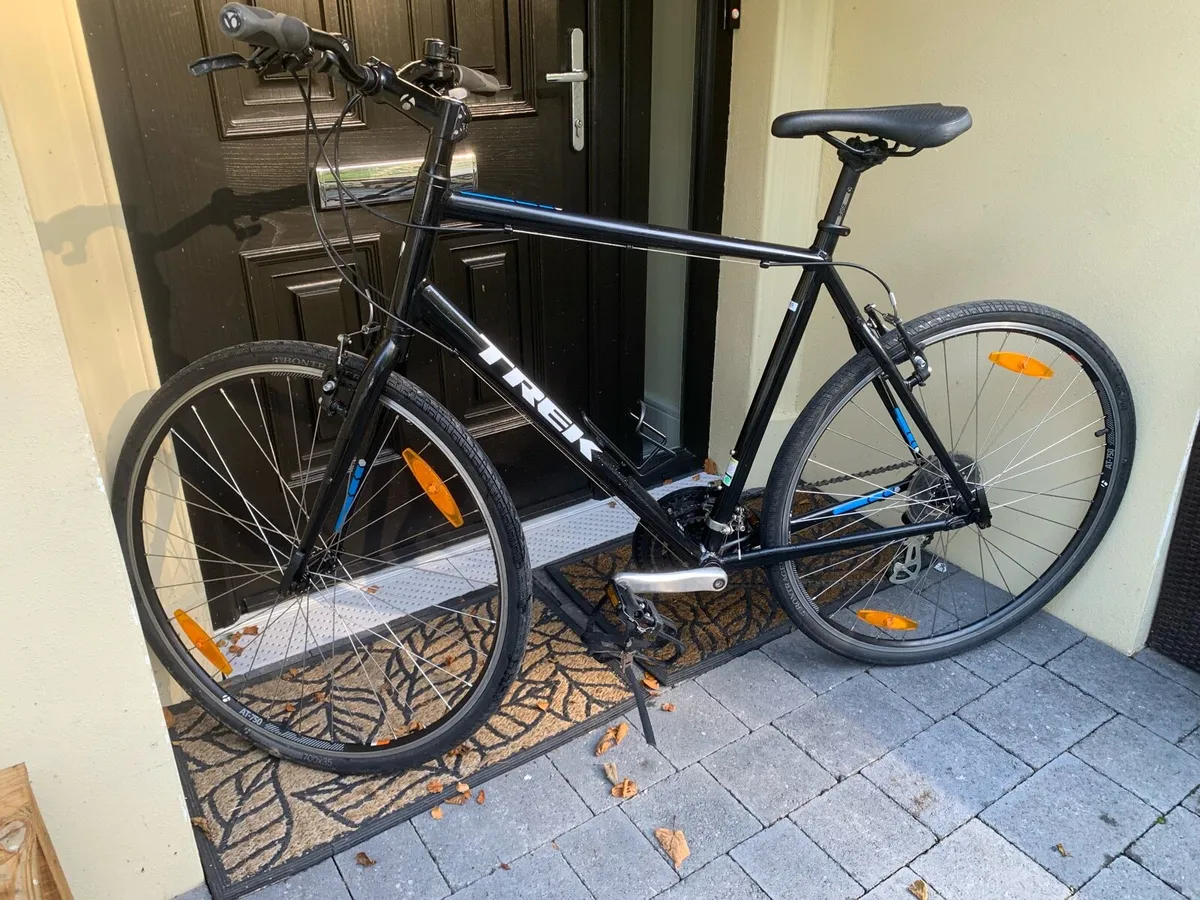 As new Trek FX1 XL 22.5 inch frame 700x35c - Image 1