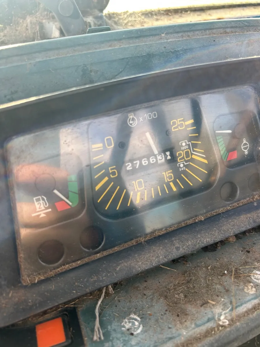 Ford 6410 2wd - Image 3