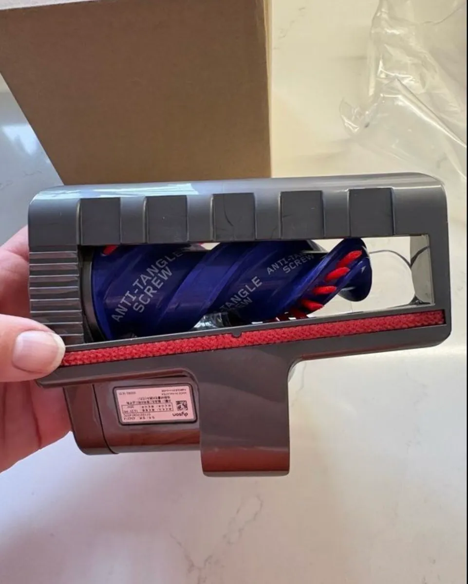 Dyson v10 - v15 motorised head, hair removal tool - Image 2