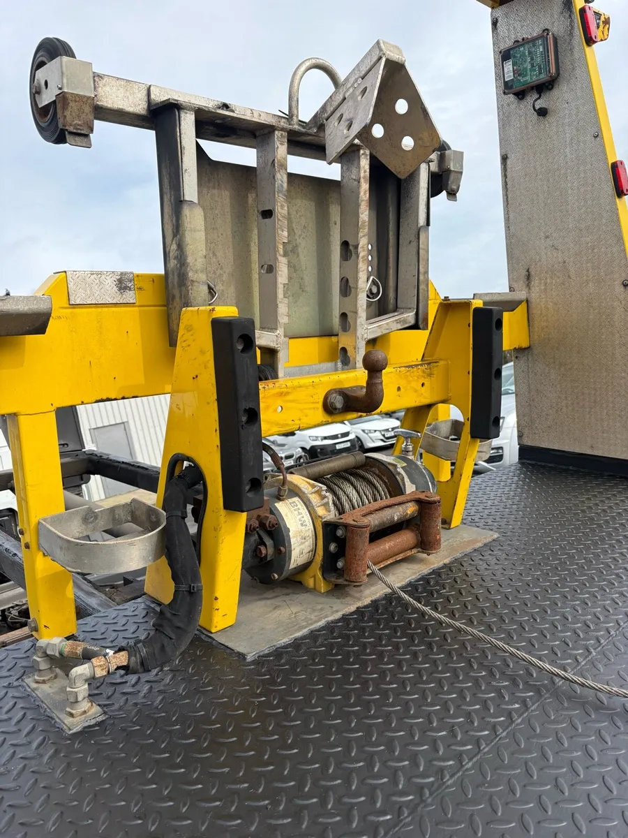 2018 Iveco  10 ton. Tilt a slide - Image 4