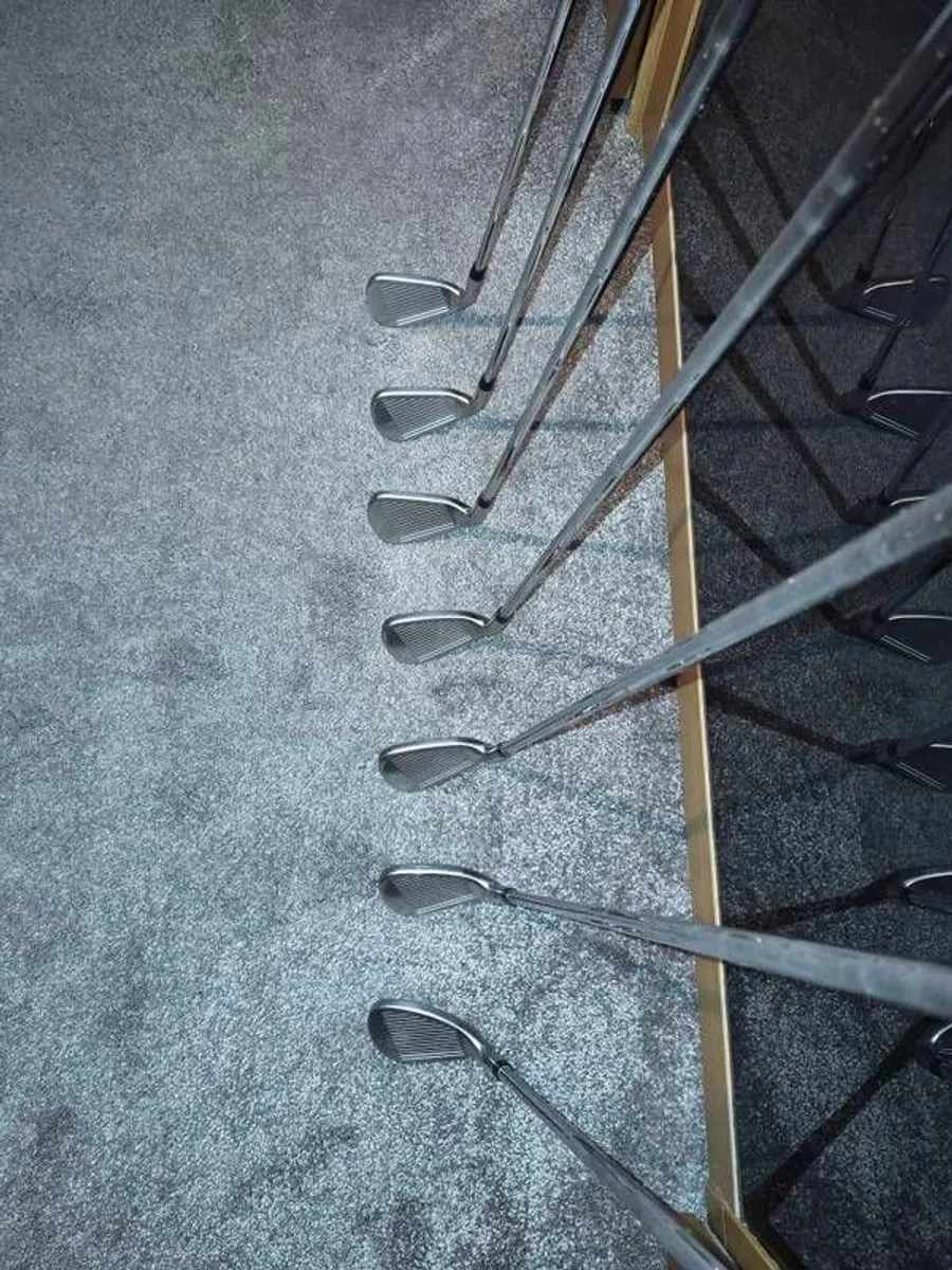 Callaway XR OS irons set 5-SW (7 irons) / Callaway Razr Fit Xtreme Driver - Image 4