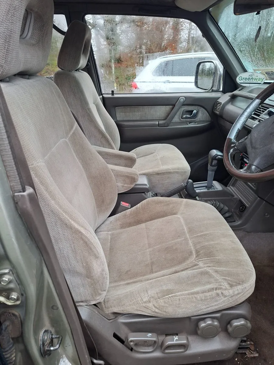 Mitsubishi Pajero 1995 - Image 3