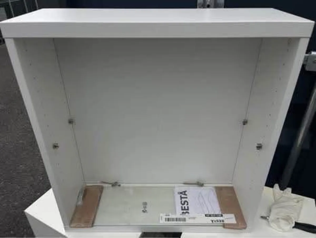 Medicine cabinet - Image 1