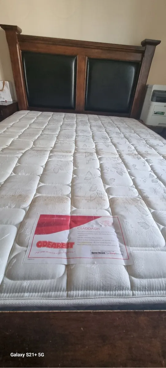 1 solid wood king size 5ft bed inc 2 side lockers - Image 2