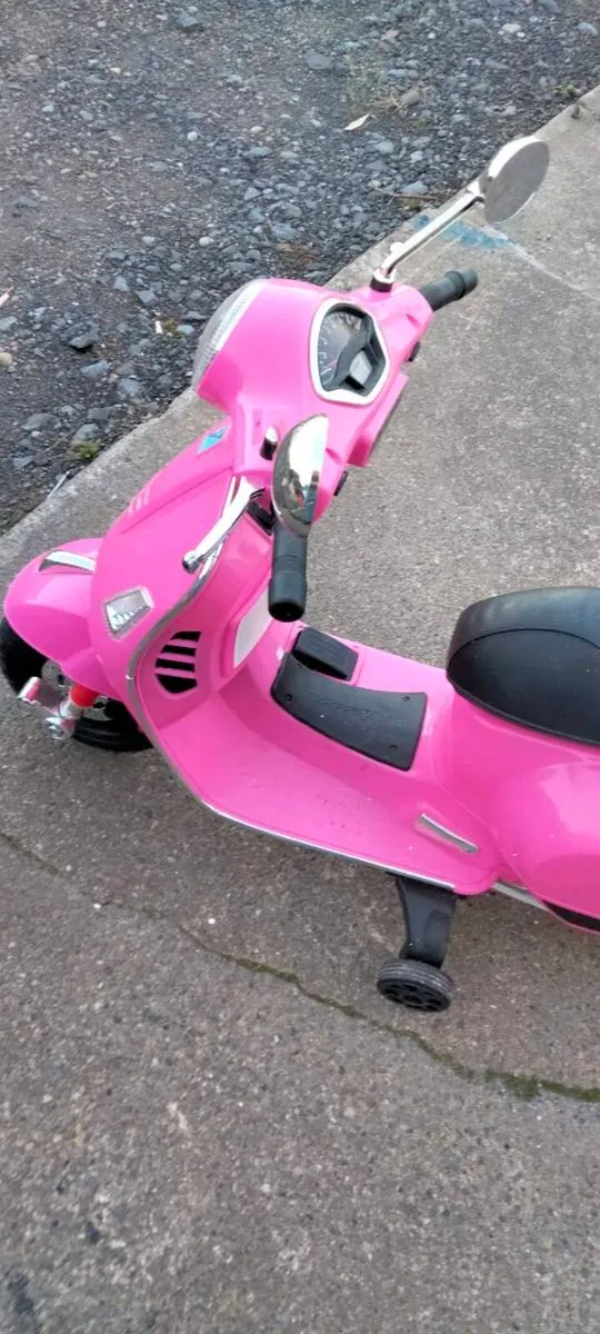 Childs electric trike - Image 2