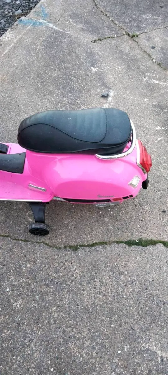 Childs electric trike - Image 3