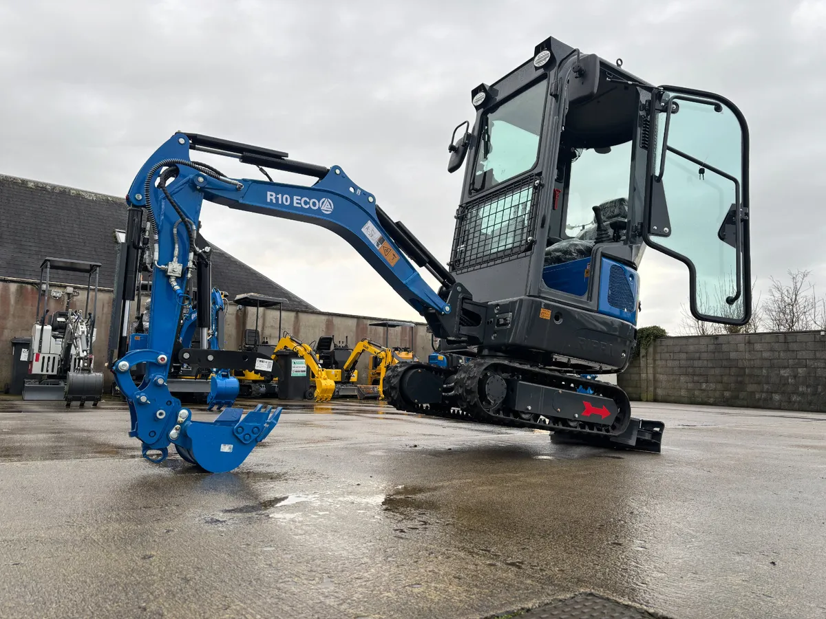 New Model Cabbed Rippa R10 Mini digger - Image 1
