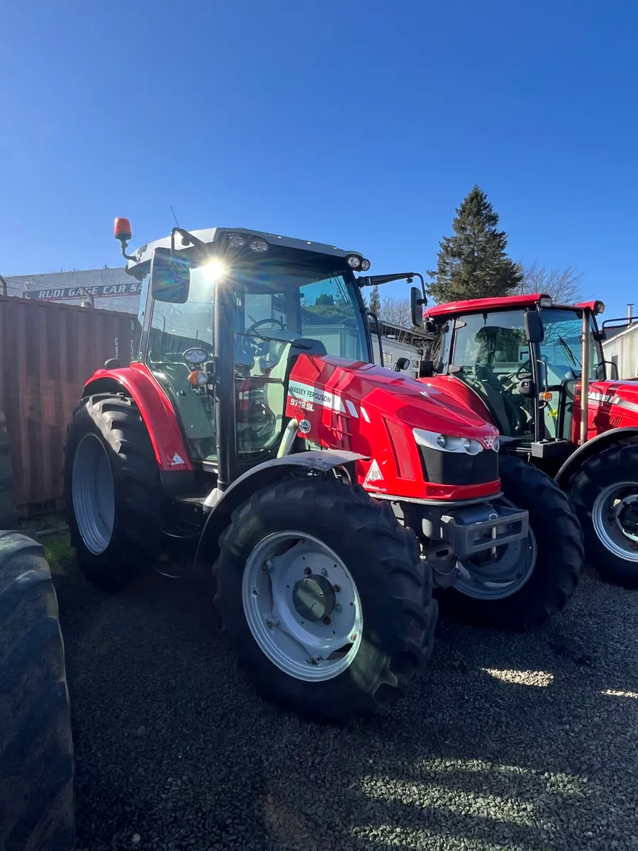 Massey Ferguson 5712Sl - Image 1