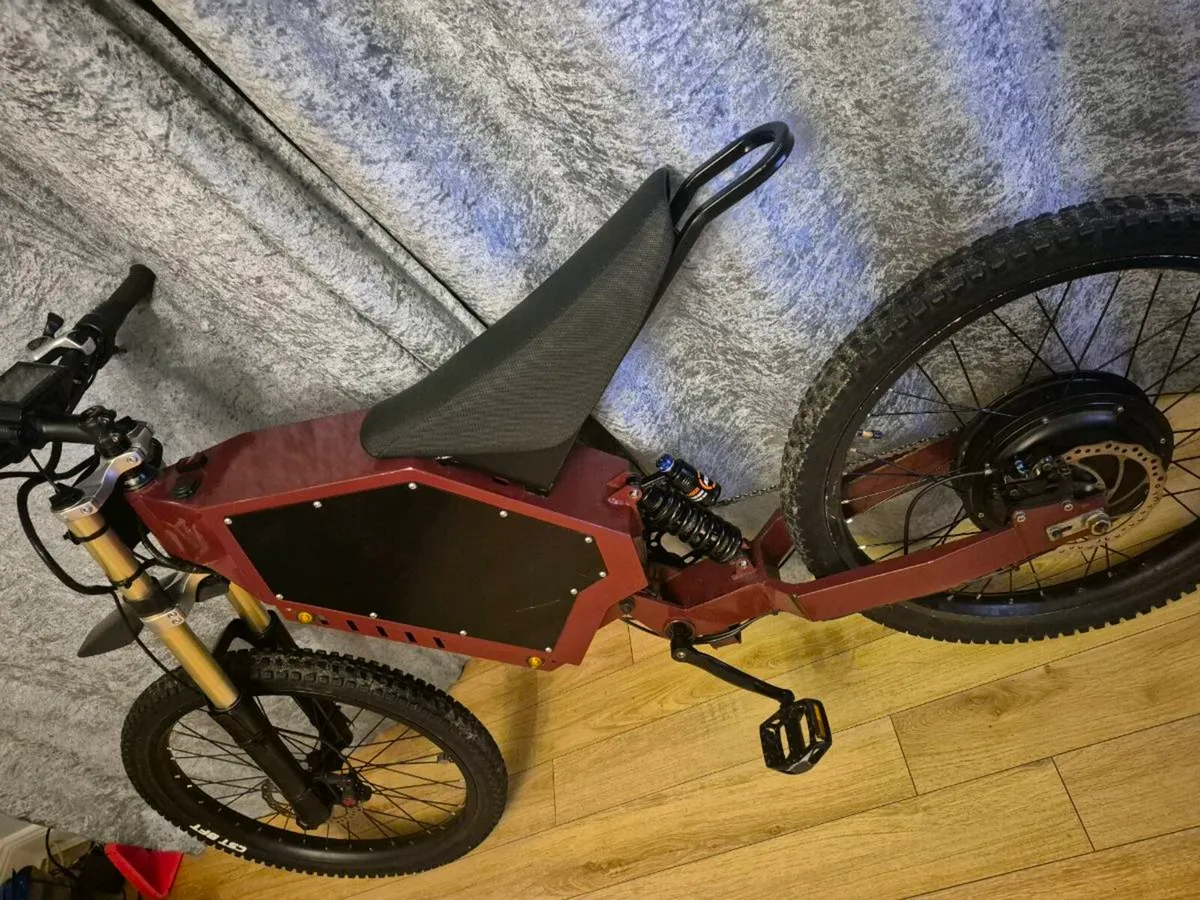 Stealth bomber - Image 1