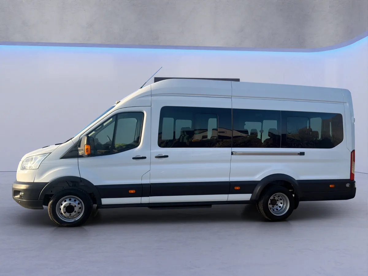 Ford Transit 18 Seater Minibus - Image 4