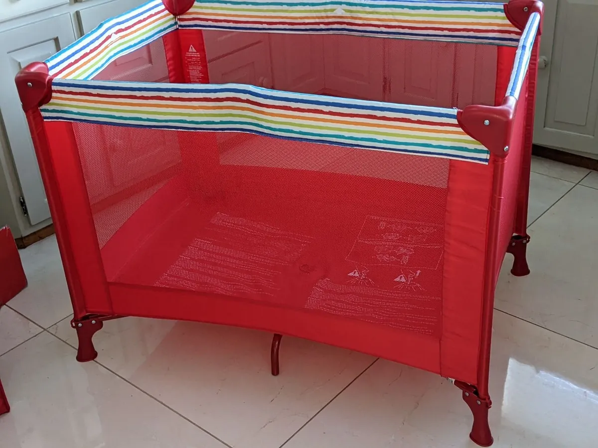 Travel Cot - Image 2