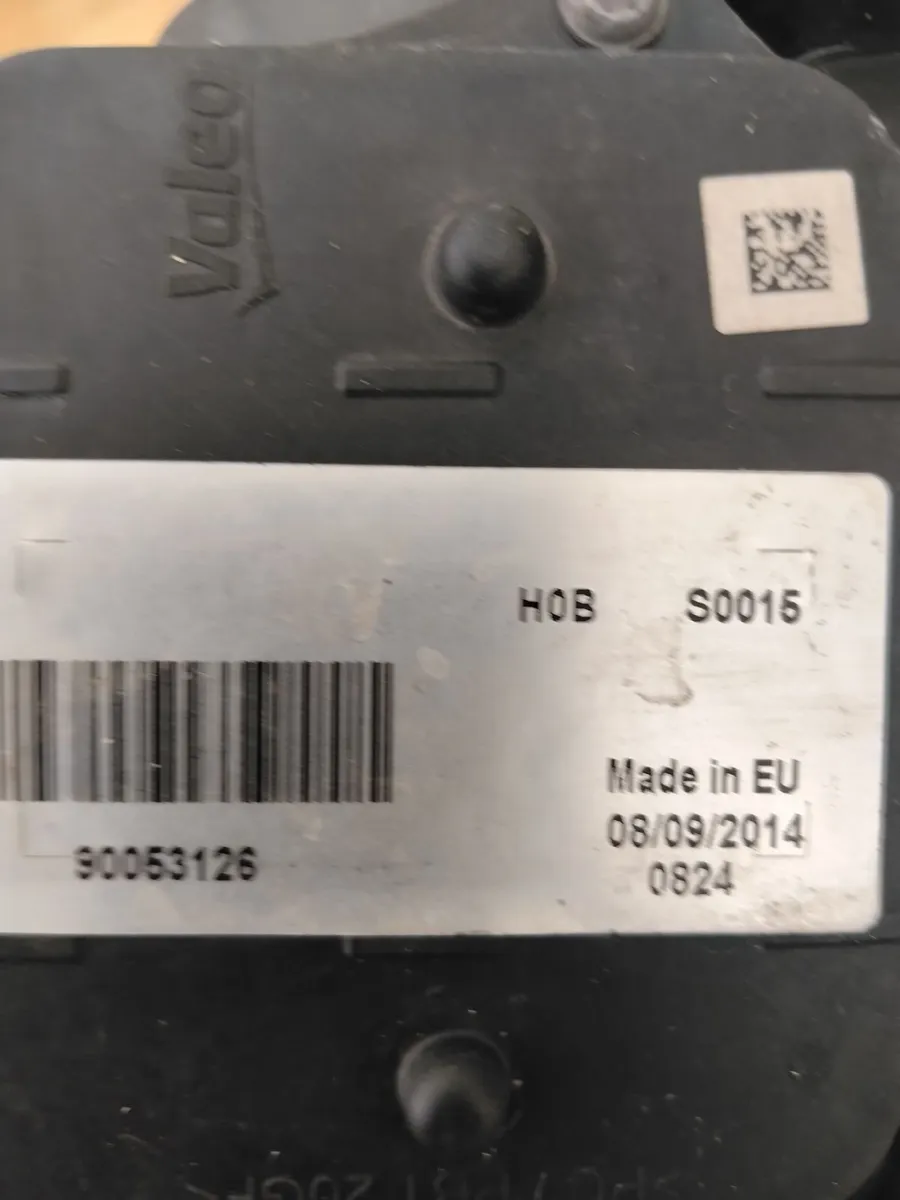 V60/s60 headlight - Image 1