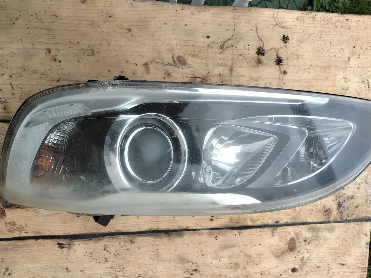 V60/s60 headlight - Image 4