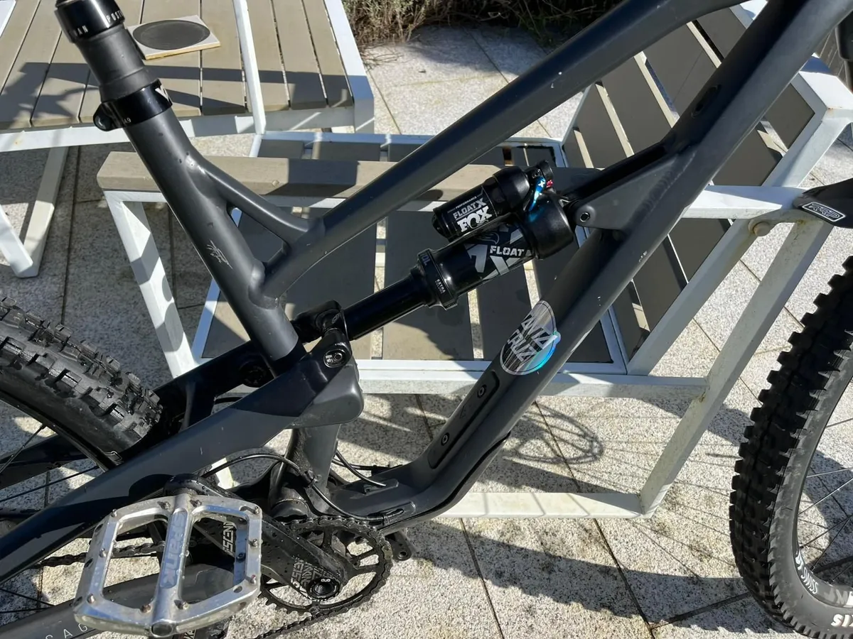YT Jeffsy Core 2 mountain bike - full sus - Image 3