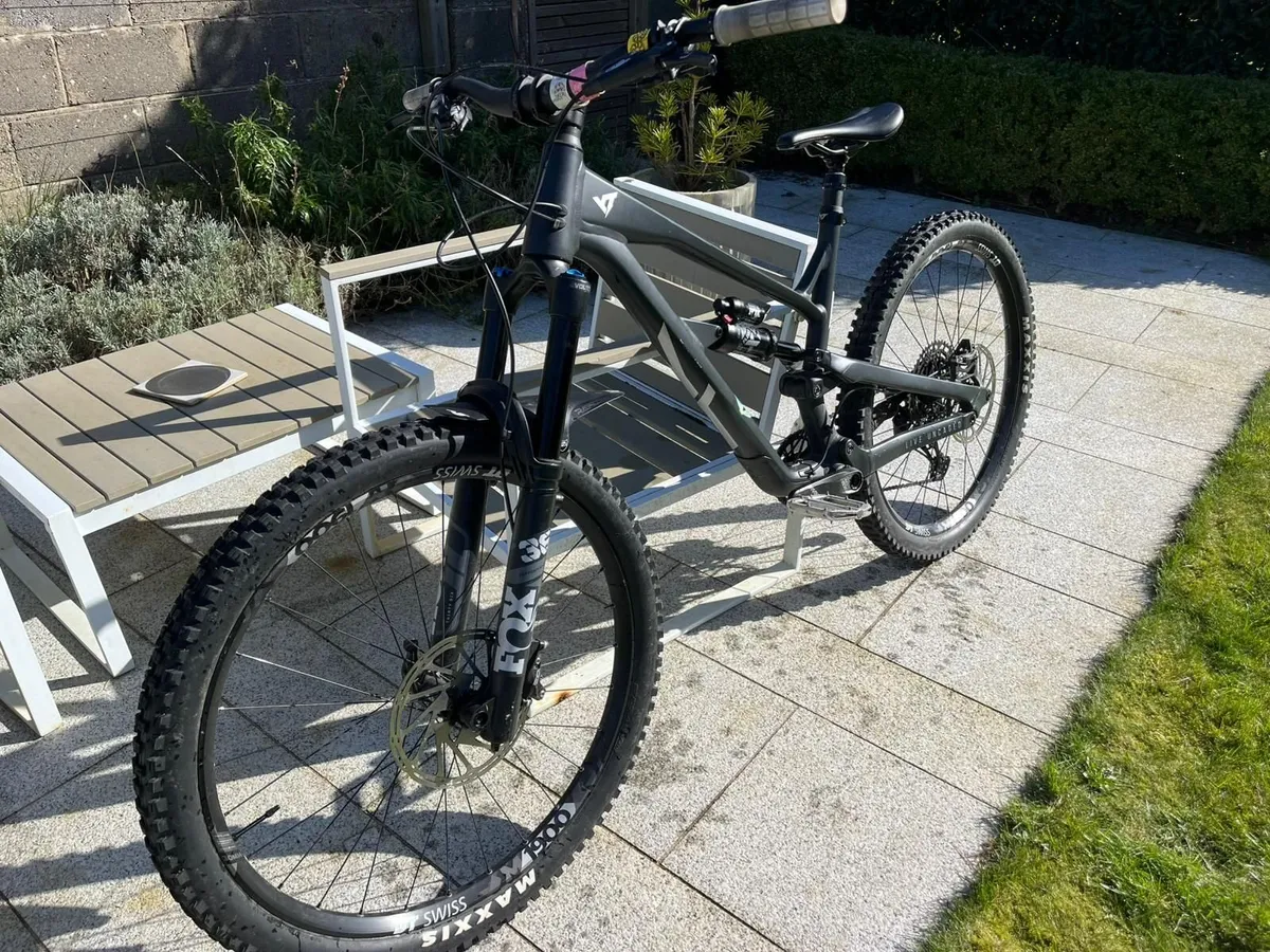YT Jeffsy Core 2 mountain bike - full sus - Image 4