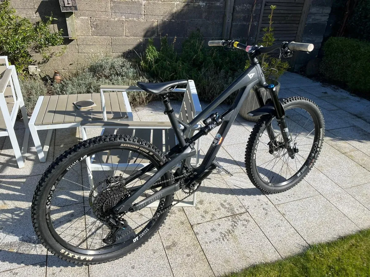 YT Jeffsy Core 2 mountain bike - full sus - Image 2