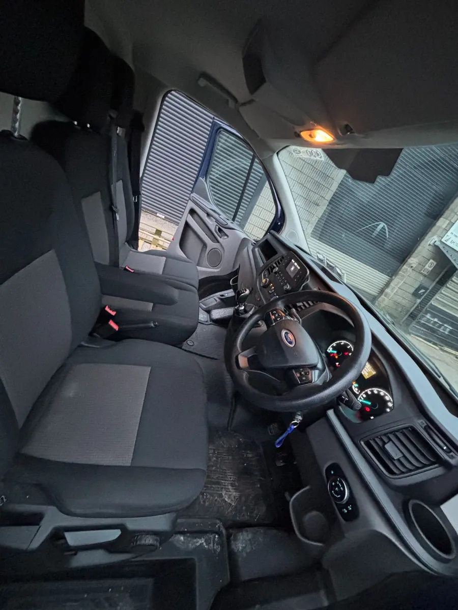 Ford Transit 2021 - Image 3
