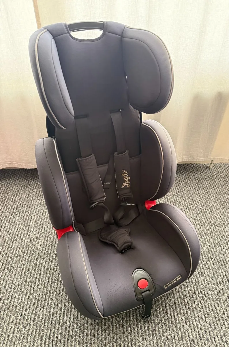 Car seat - Image 1