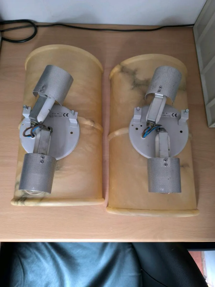 Marble wall lights - Image 2