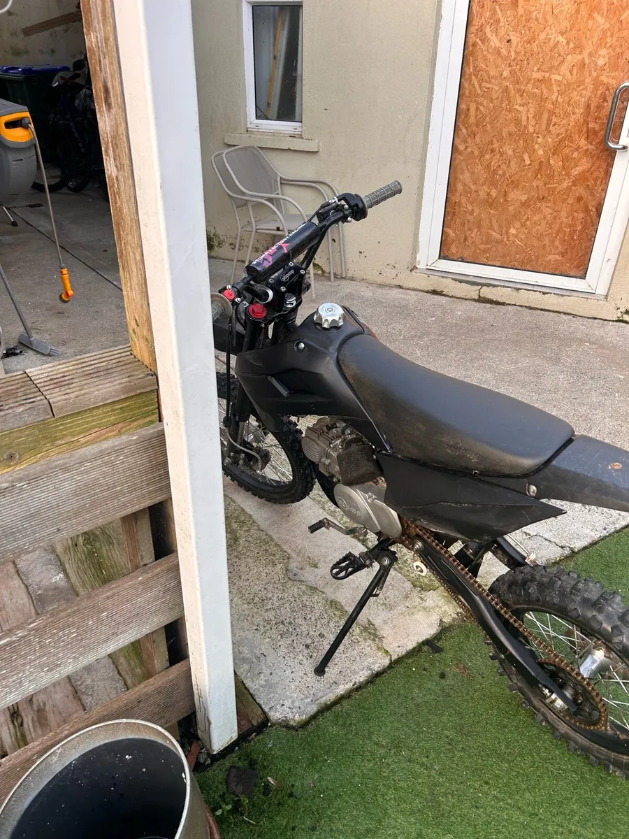 Kids dirt bike - Image 1