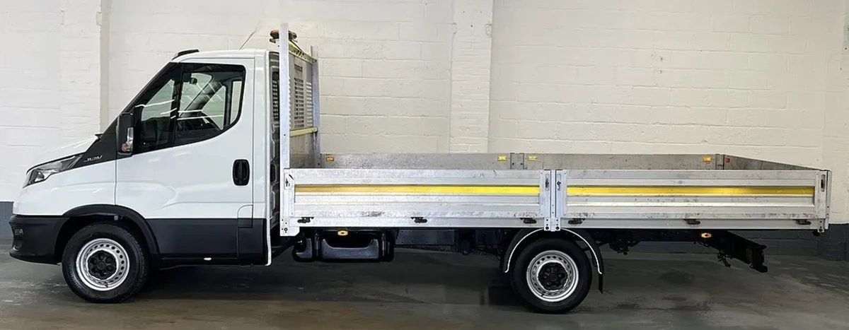 2022 Iveco Daily Dropside Van - Image 1