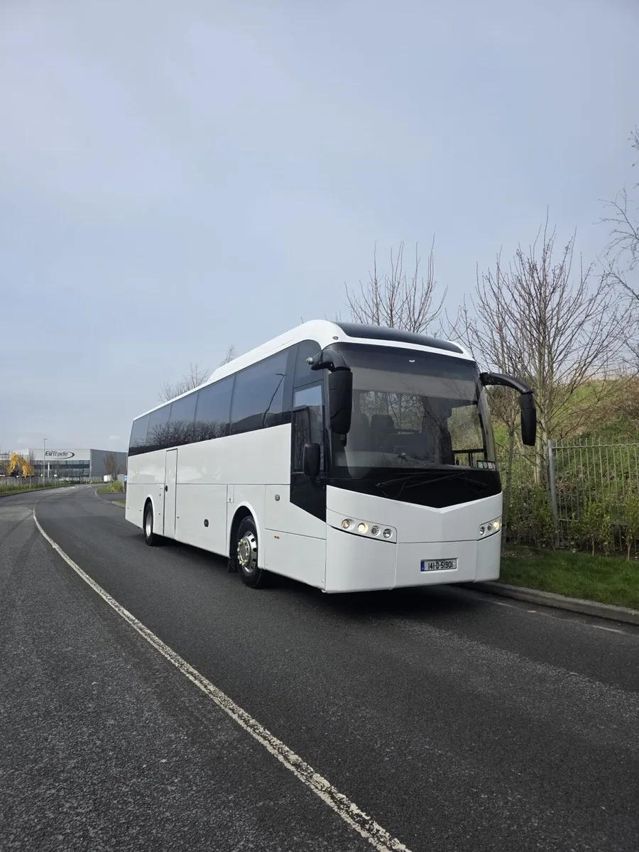 2014 Volvo jonckheere 53 passenger seats - Image 1