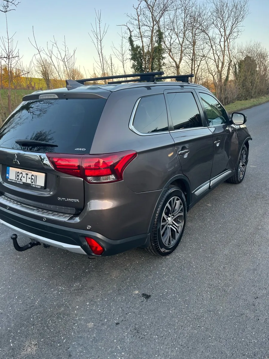 2018 Mitsubishi outlander - Image 4