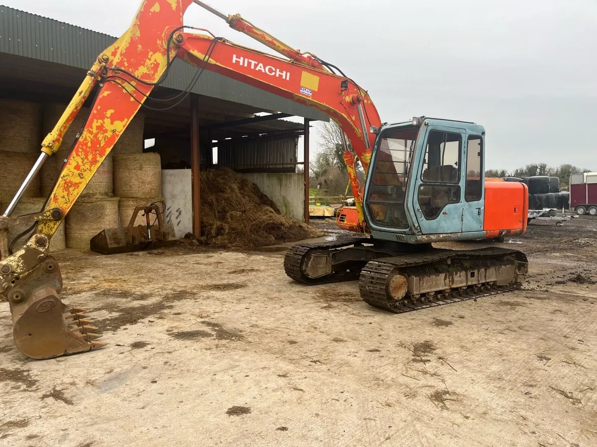 Hitachi EX100 - Image 1
