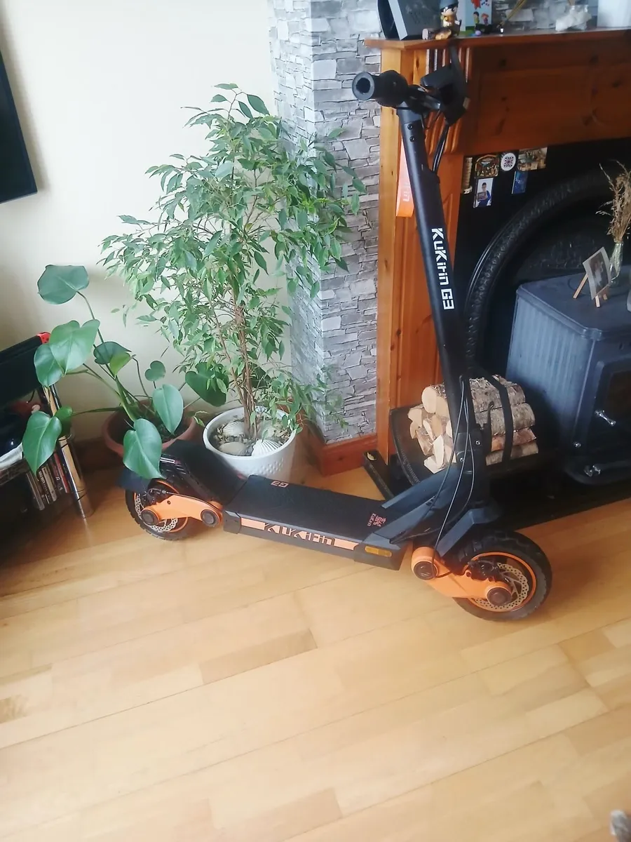 Electric scooter Kukirin G3 - Image 1