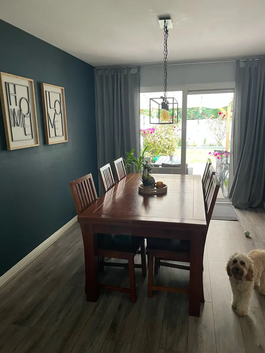 Dining table - Image 2