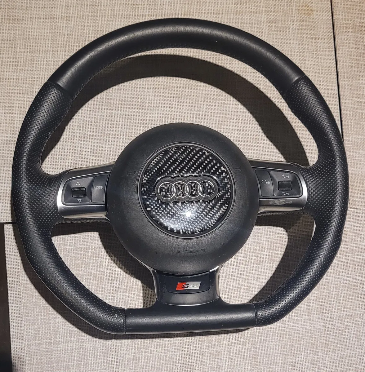 Audi flat bottom steering wheel - Image 1