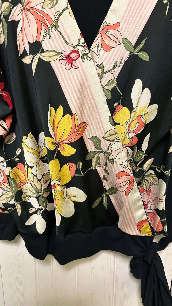 Womens top 14 - Image 4