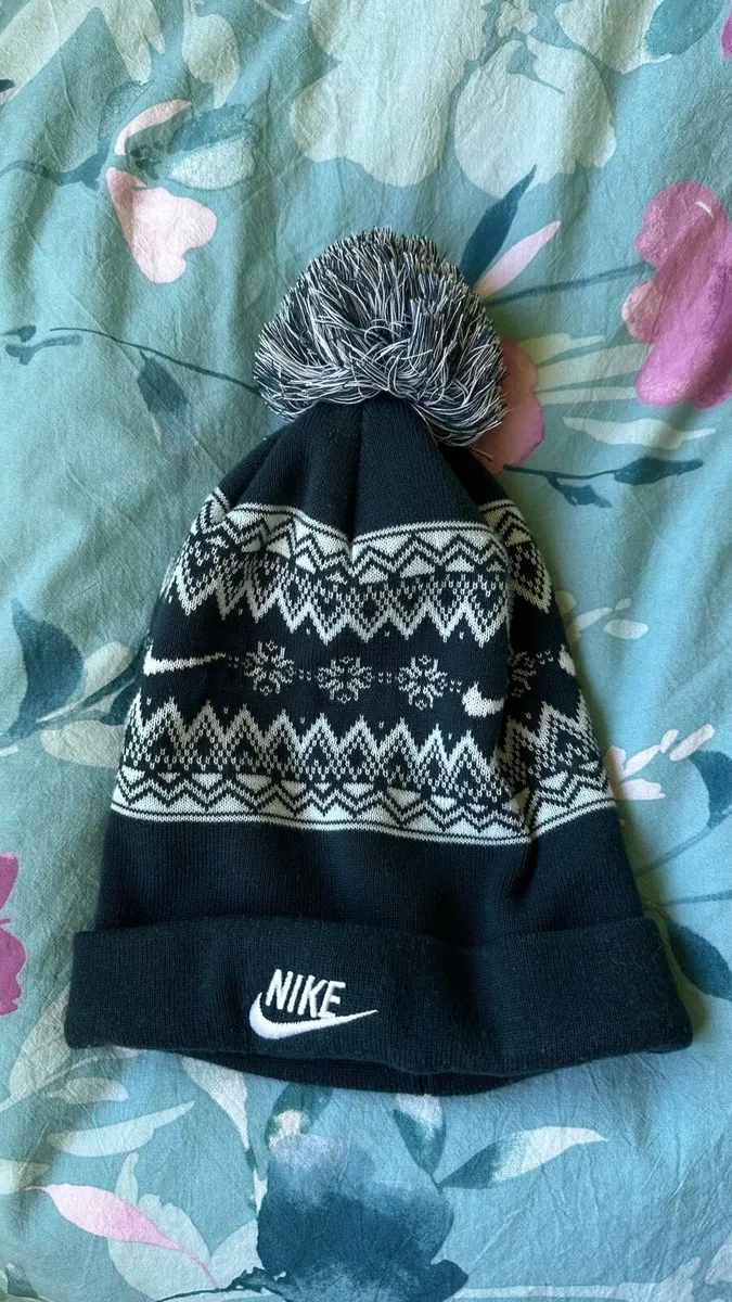 Nike hat - Image 1