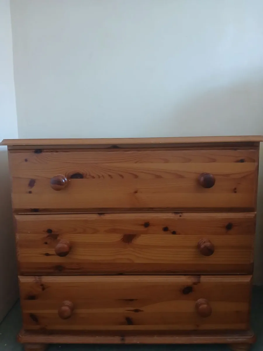 Bedroom Chest of drawers and Locker. Set of 3 - Image 1