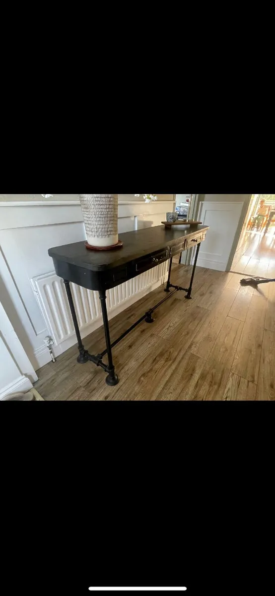 Side table side board - Image 1