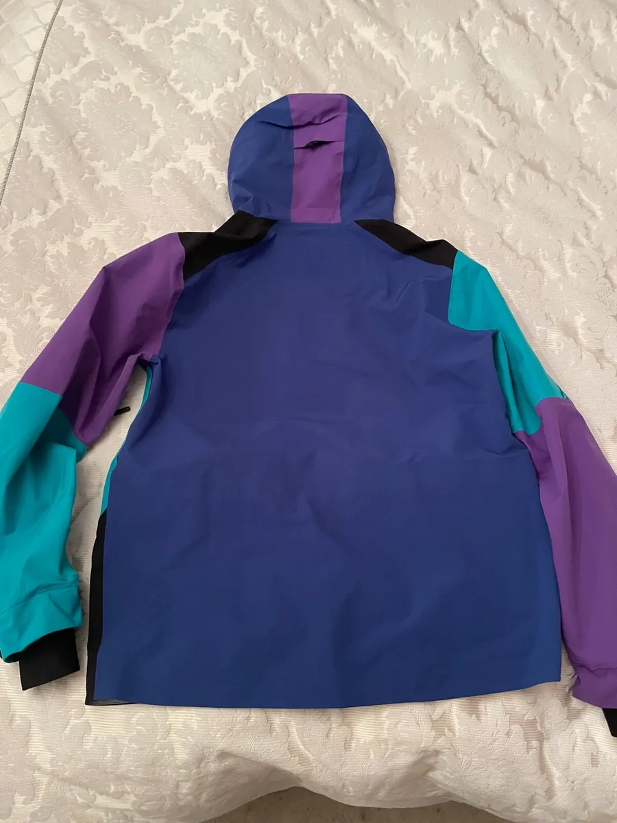 Men’s Superdry ski jacket with zip in Puffa jacket - Image 2