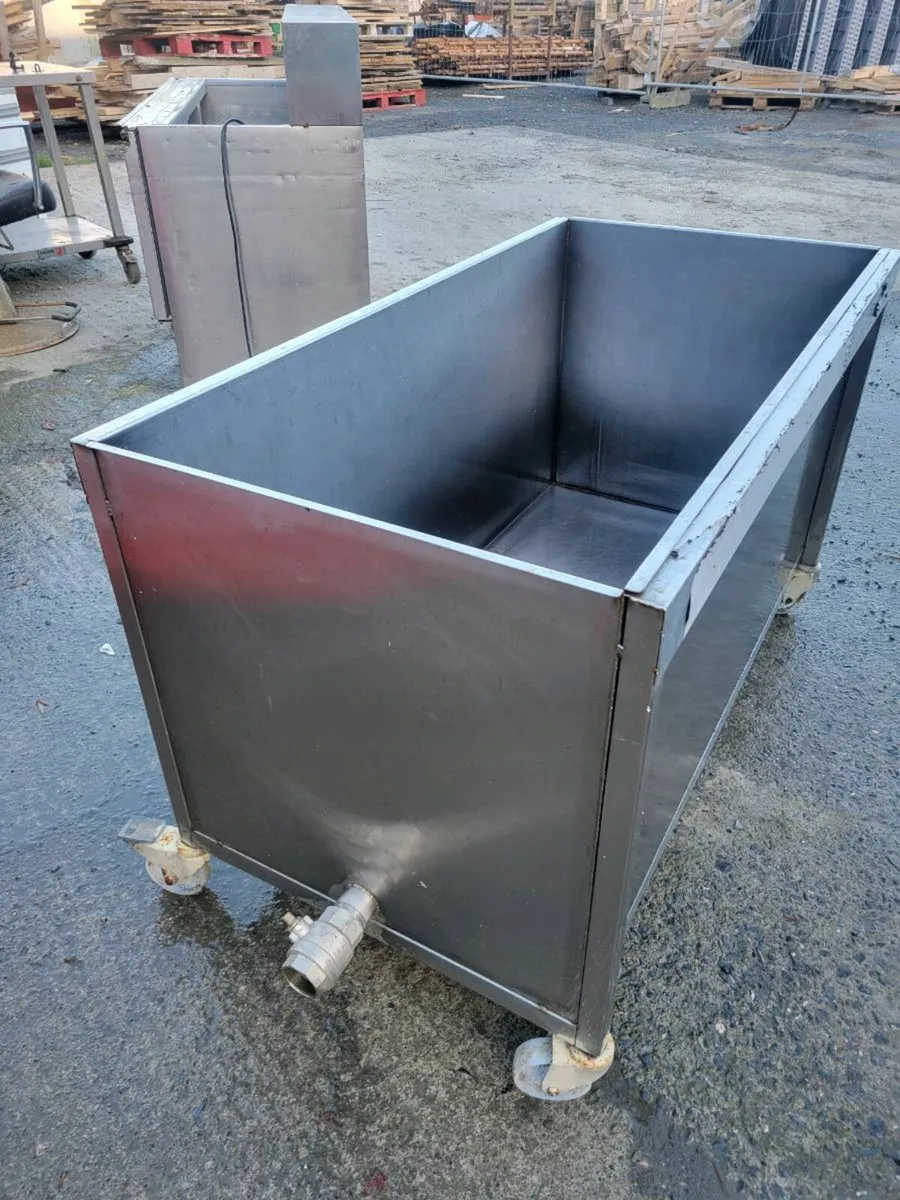Tank Mobile Rectangular Stainless Steel - Image 1