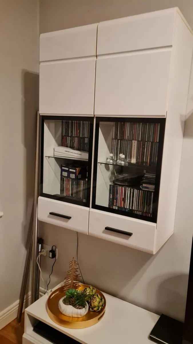 Wall & floor media centre - Image 1