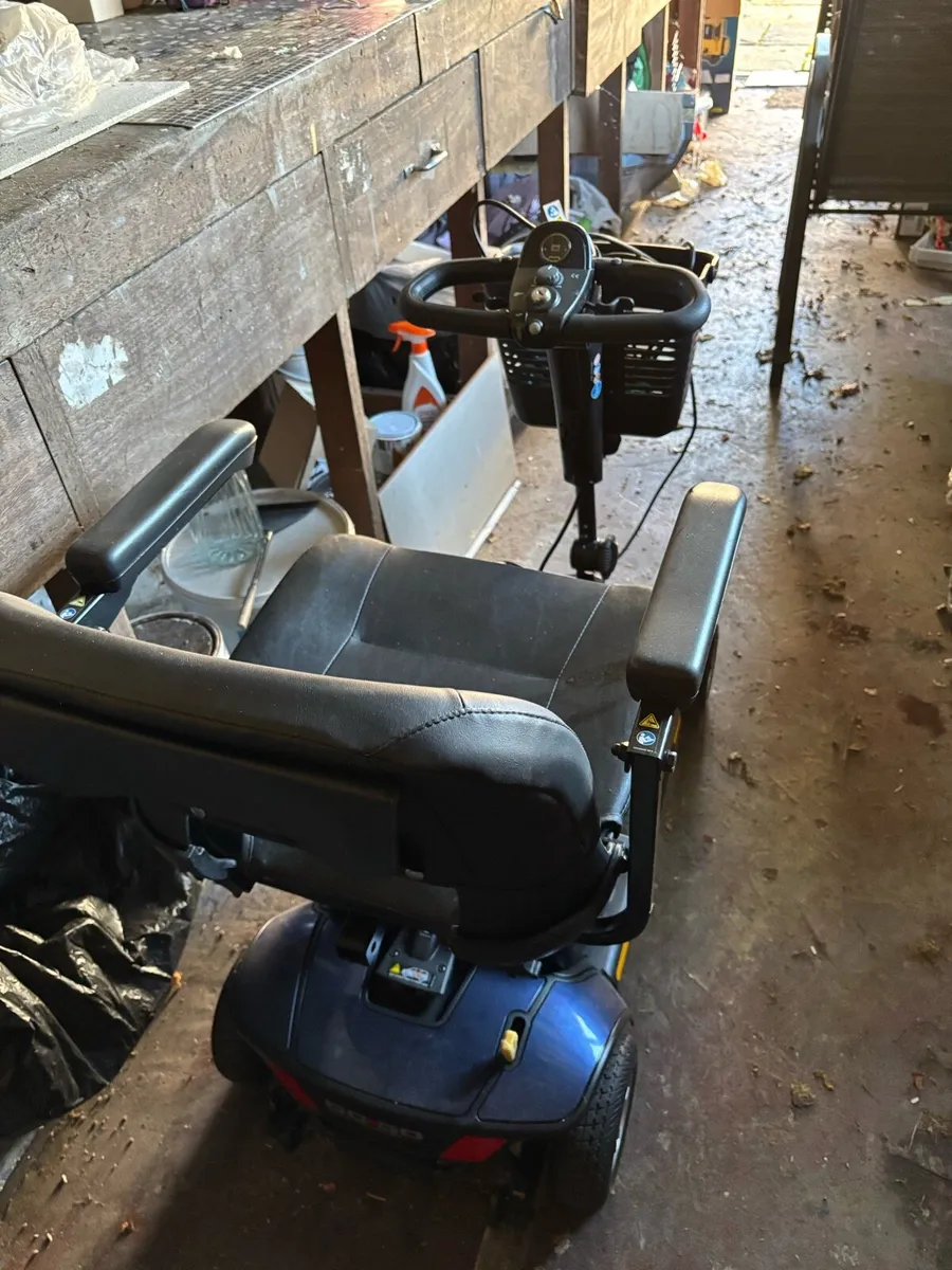 Mobility scooter - Image 1