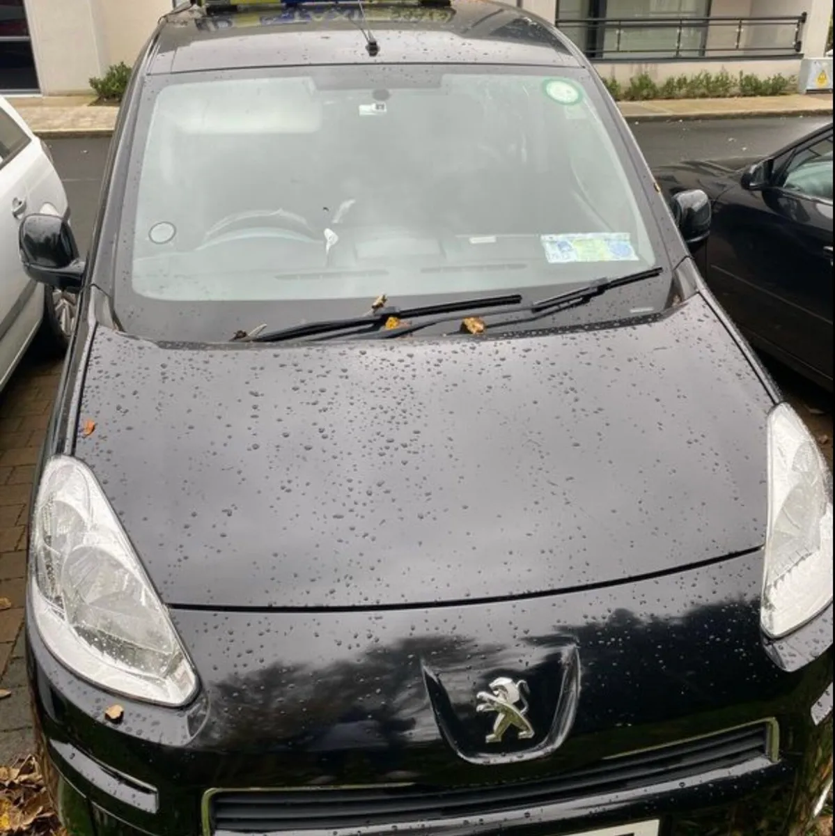 Peugeot Partner Taxis to Rent - Image 1