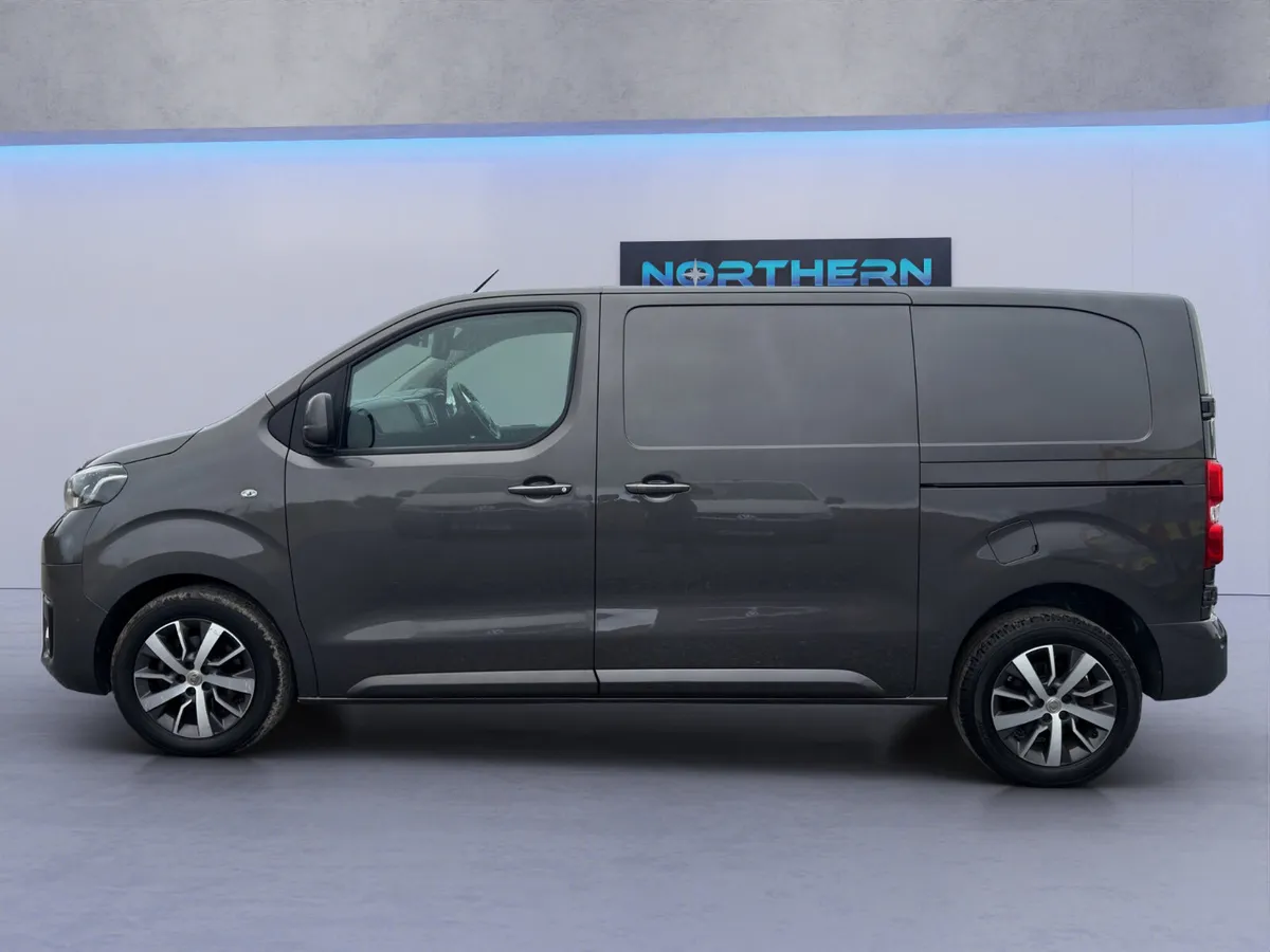 2021 Toyota Proace Design 2.0D - Image 3