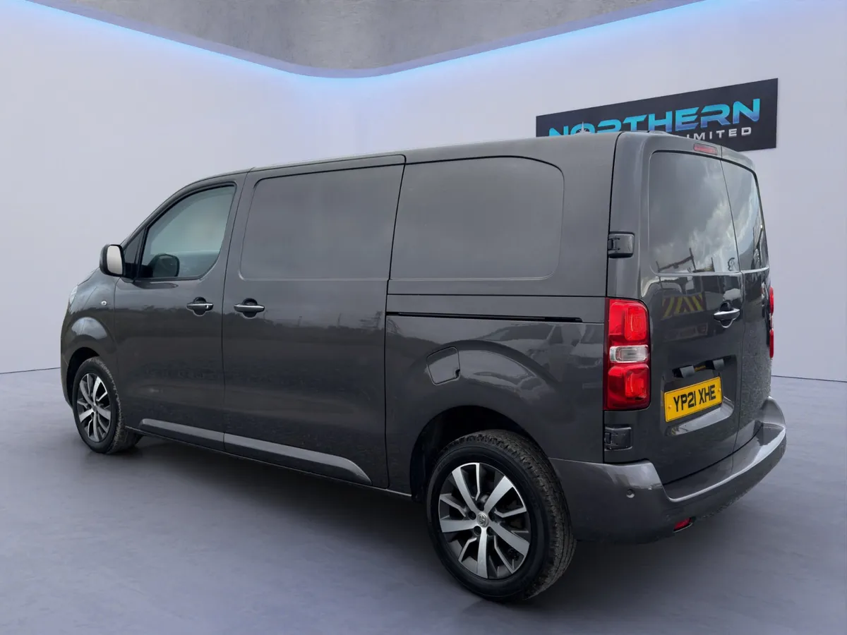 2021 Toyota Proace Design 2.0D - Image 4