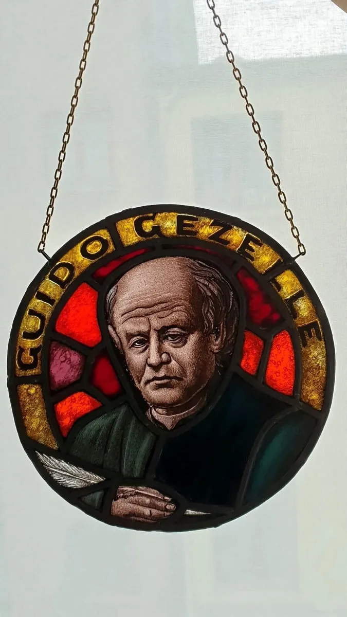 Guido Gezelle Stained Glass Roundel – 30cm – Heavy