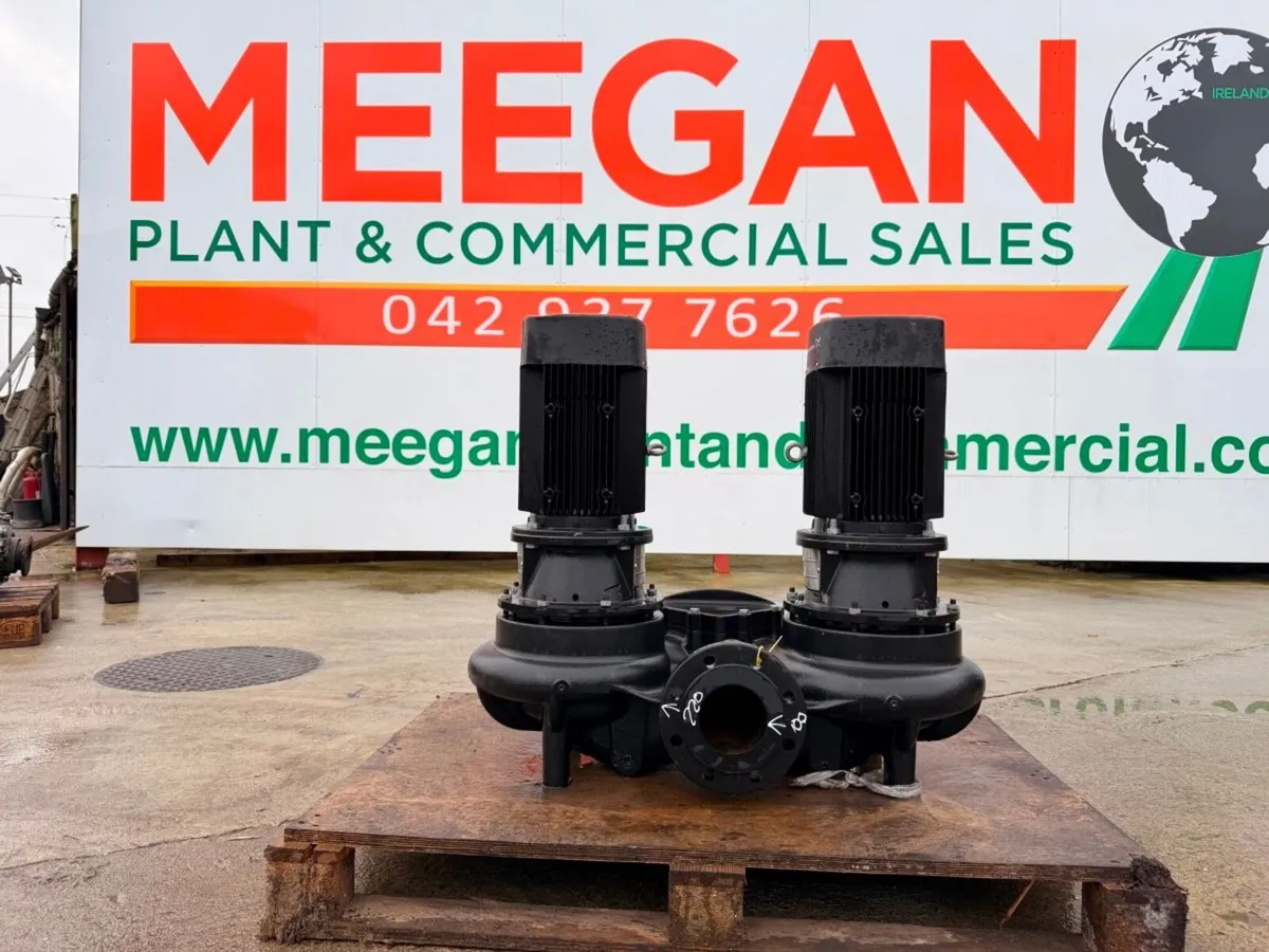 GRUNDFOS twin head in line centrifugal pump ...230 - Image 1