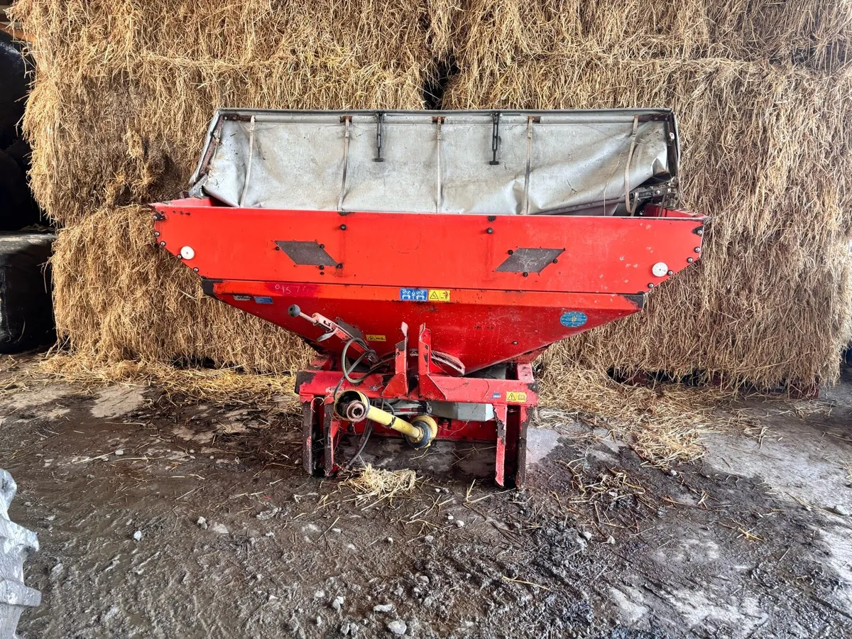 Rauch Fertiliser Spreader - Image 1