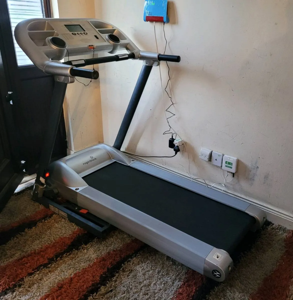 Treadmill - Image 1
