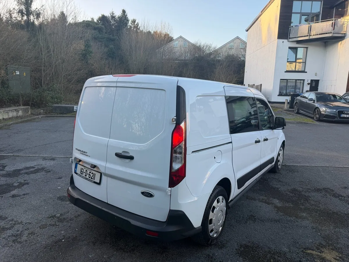 161 Ford Connect Crewcab - Image 4