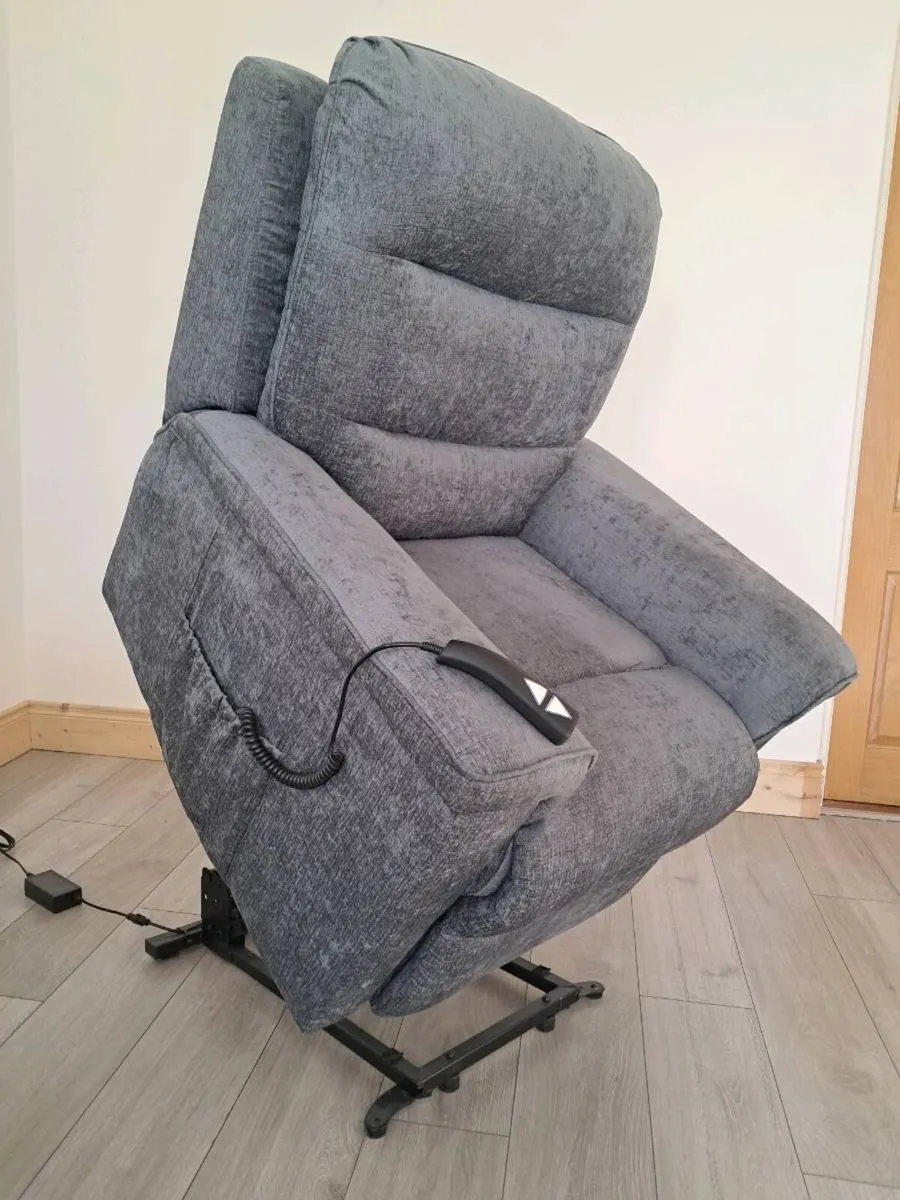 Dual Motor Electric Riser Recliner - Image 1
