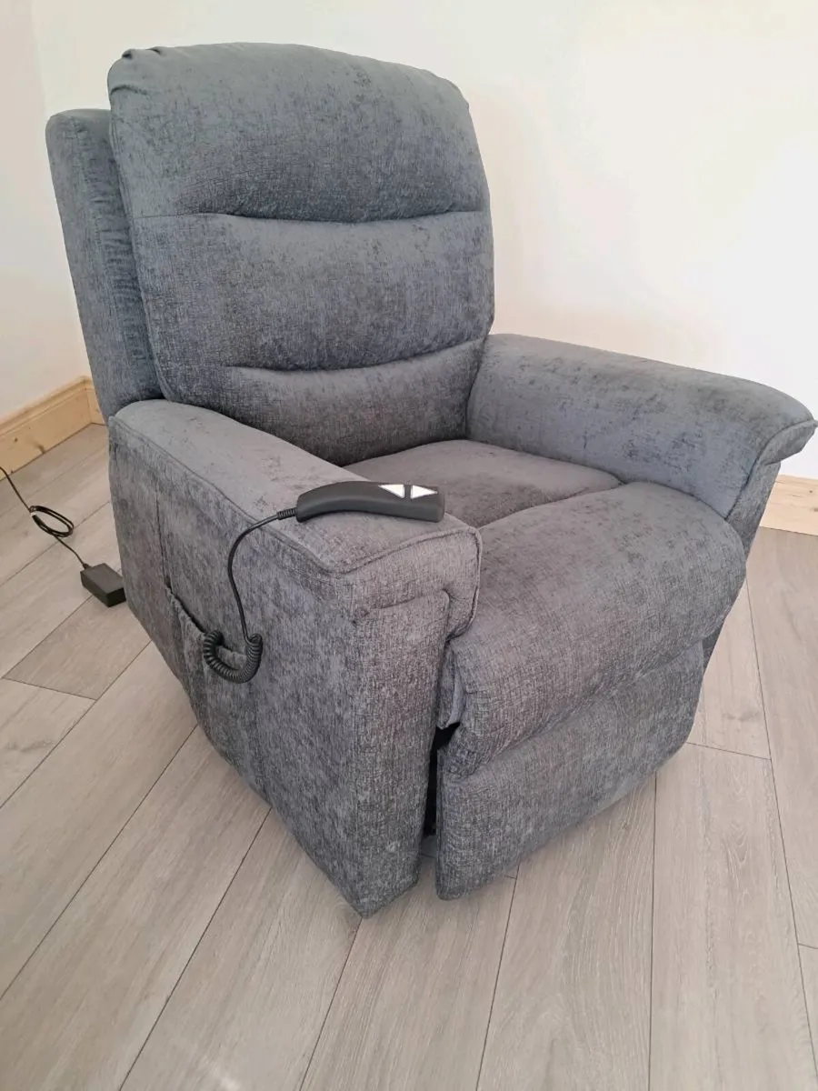 Dual Motor Electric Riser Recliner - Image 3