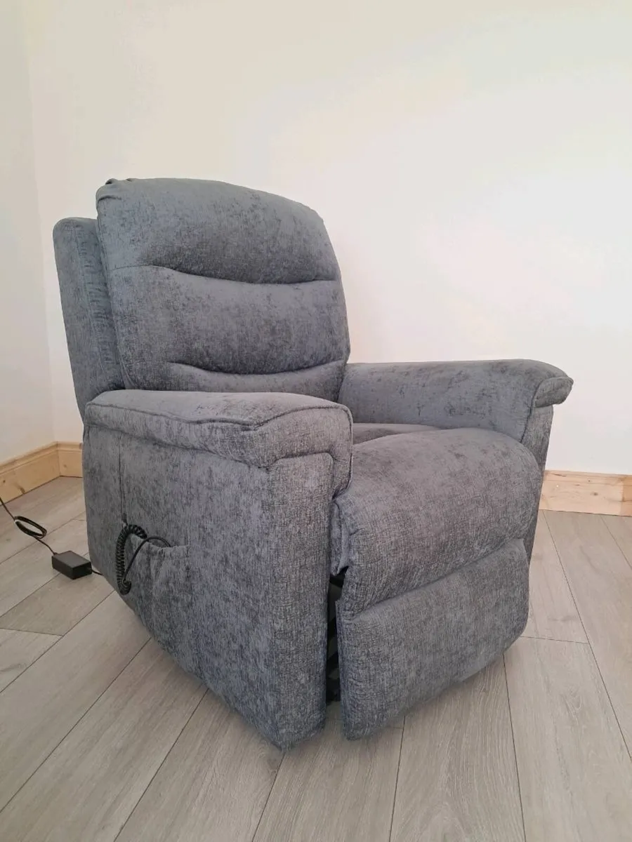 Dual Motor Electric Riser Recliner - Image 4